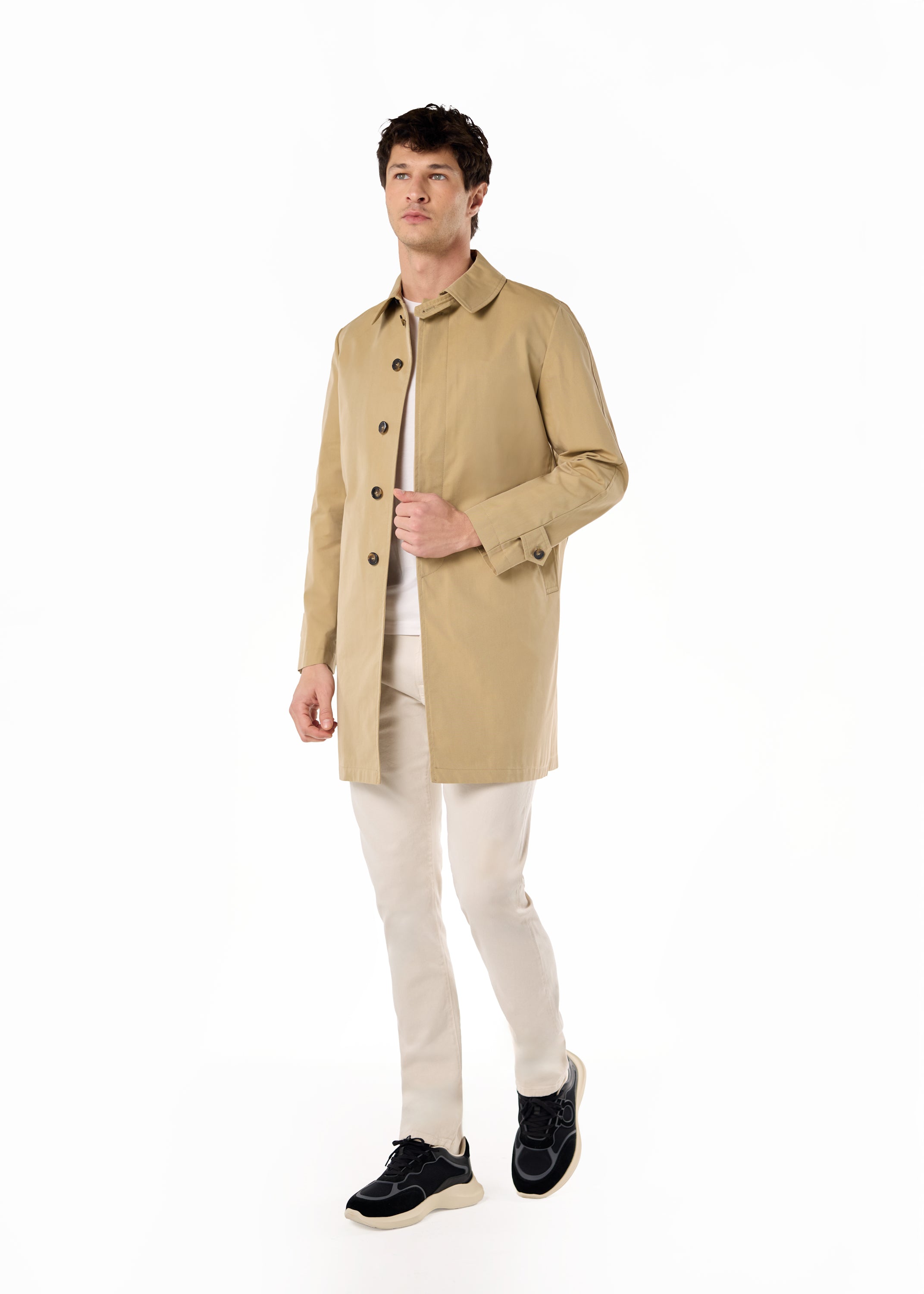 L'İMPERMEABLE TRENCHCOAT