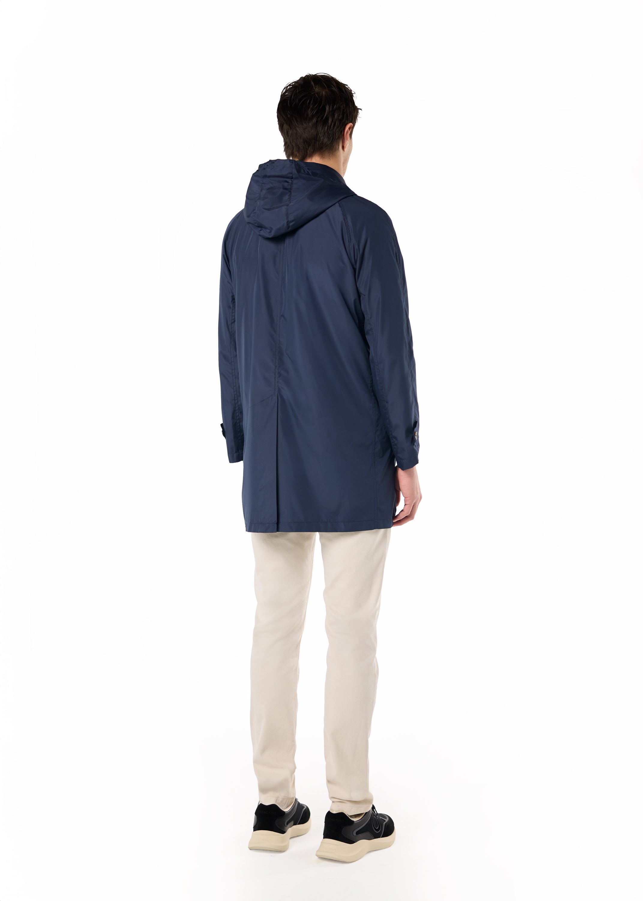 L'İMPERMEABLE TRENCHCOAT