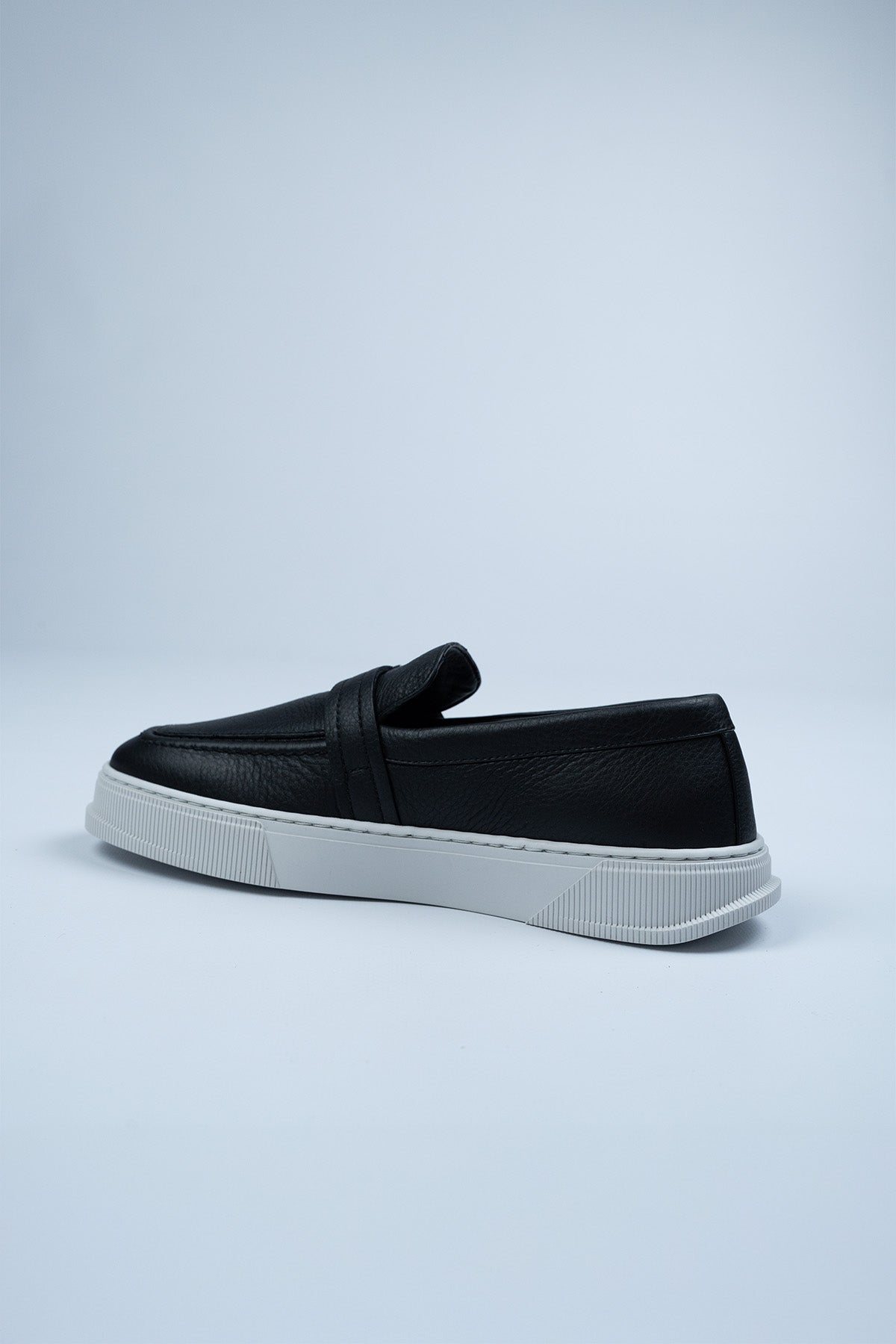 Ferragamo Siyah Deri Loafer