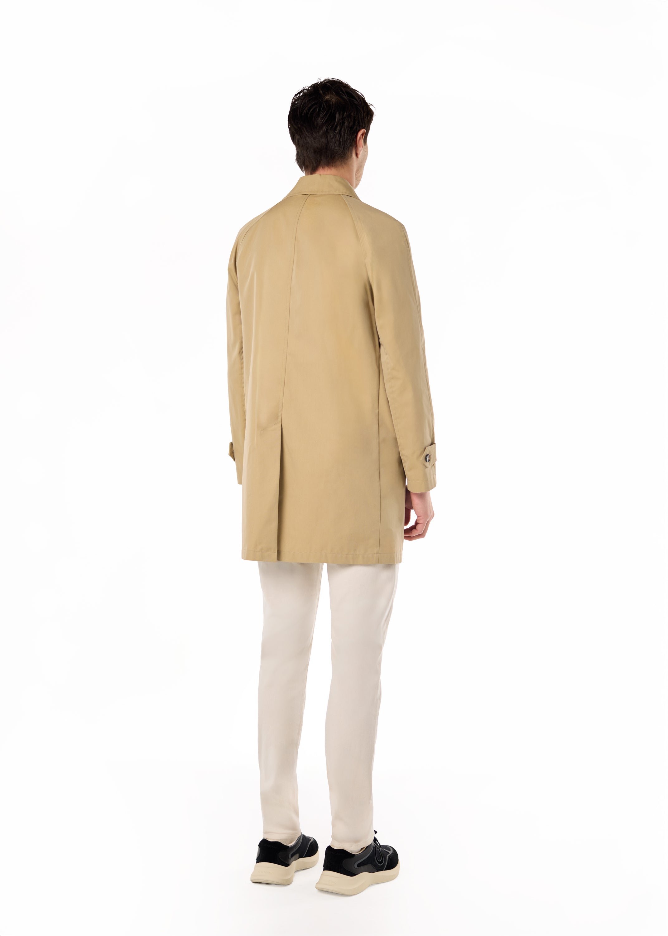 L'İMPERMEABLE TRENCHCOAT